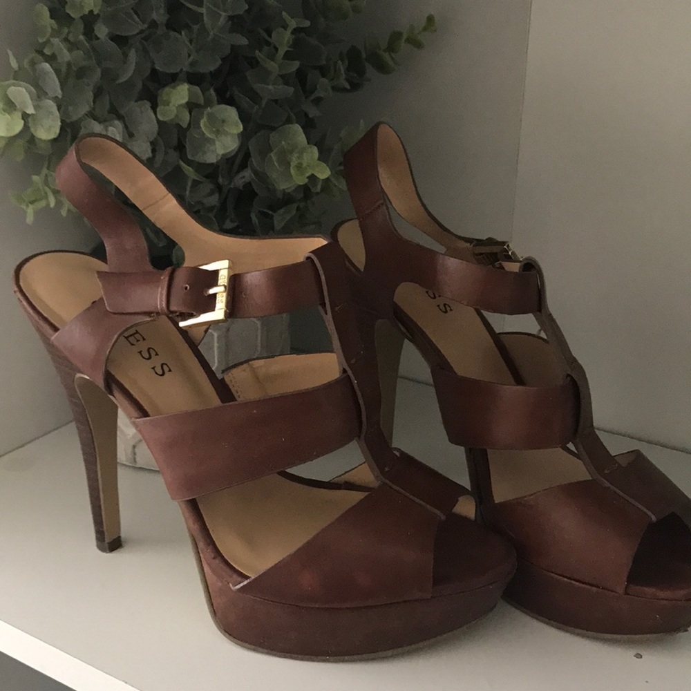 Guess heeled sandals